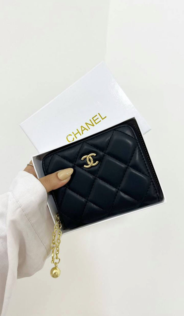 جزادين بحجم صغير CHANEL مع سحاب داخلي